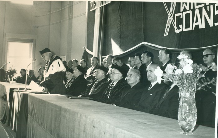 1962.jpg