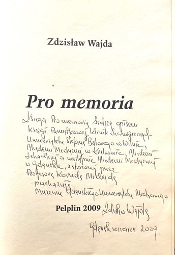 muzealna_półka_2022.06.01.jpg